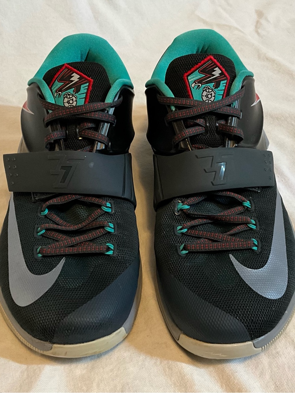 Nike KD7 Thunderbolt